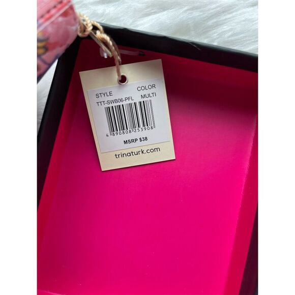 🆕Trina Turk Women's Pink Floral Zip-Around Wallet Card Holder - Picture 5 of 5